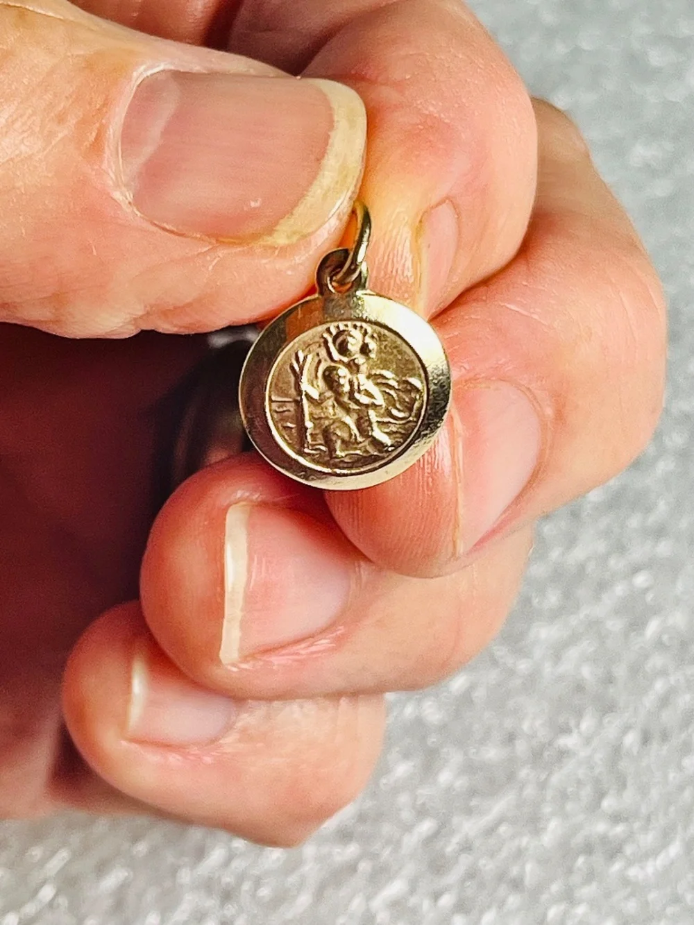 10k Solid Gold Saint Christopher 1/2 Inch Round Pendant Medal